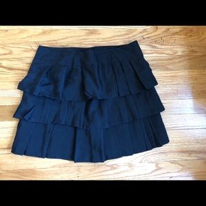 Banana Republic black tiered ruffle skirt